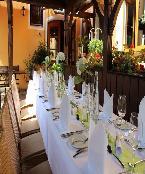 Hallnberg Restaurant & Garten